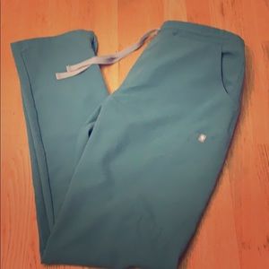 Figs Yola Skinny Scrub Pants- Medium/Tall